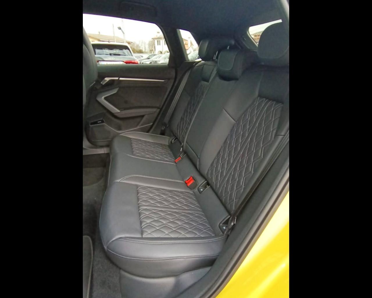 AUDI A3 ALLSTREET 35 TFSI MHEV S-TRONIC IDENTITY BLACK