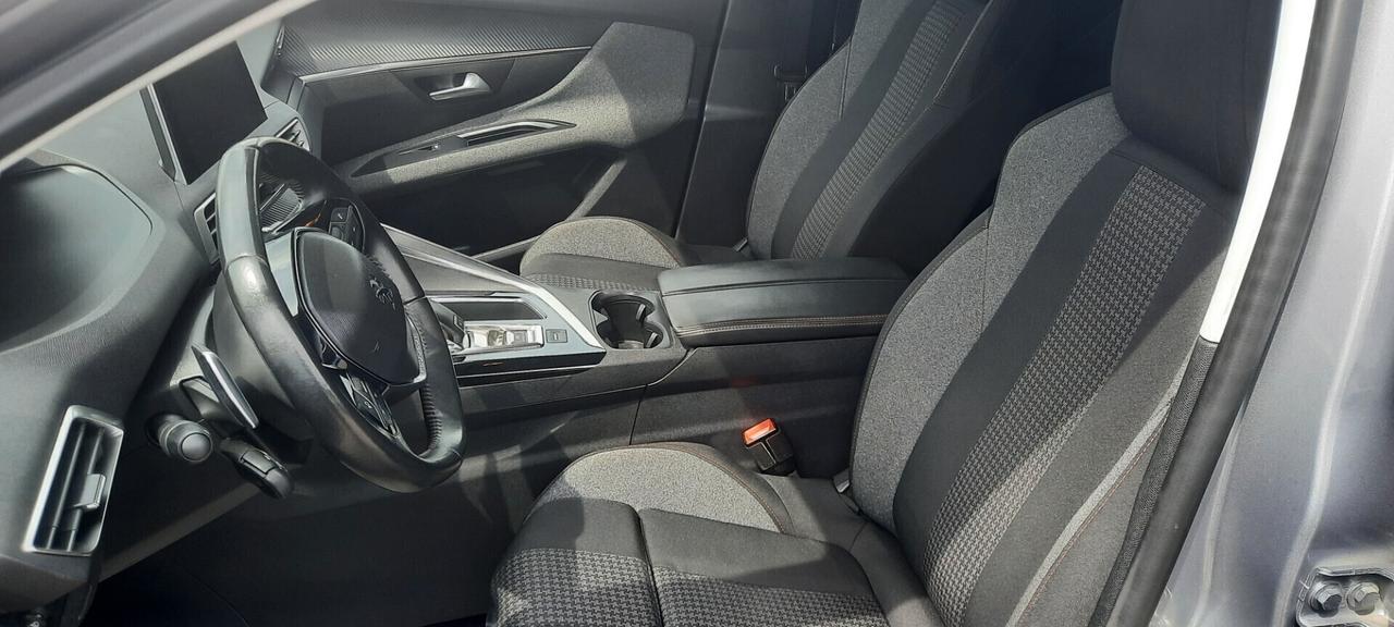 Peugeot 5008 BlueHDi 130 S&S Business