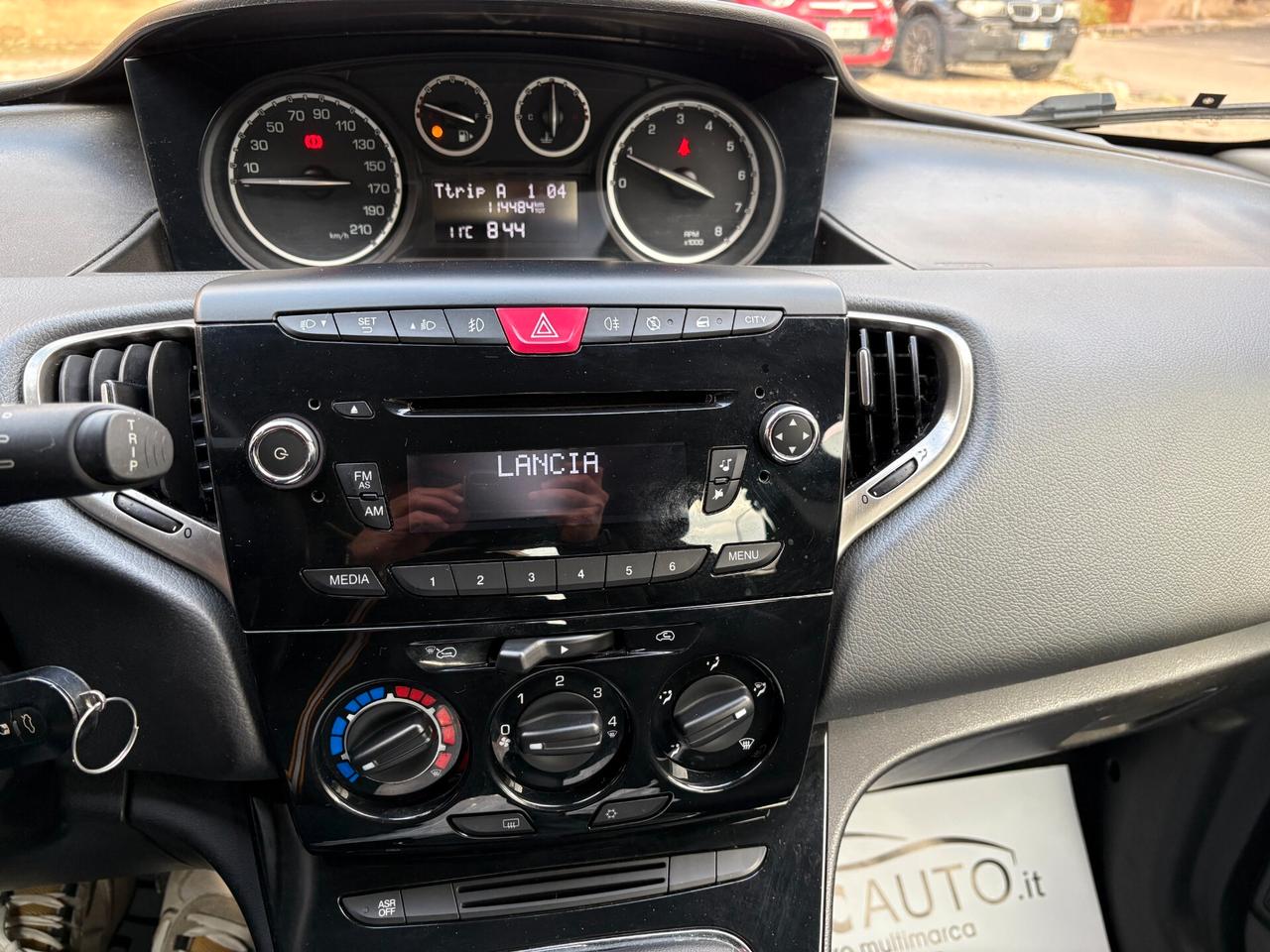 Lancia Ypsilon 1.2 69 CV 5 porte