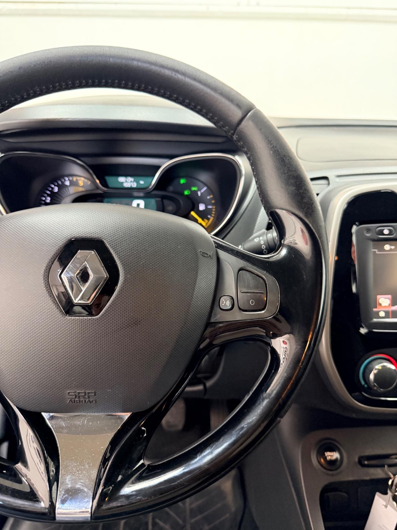 Renault Captur 1.5 dCi 8V 90 CV Energy Iconic Neopatentati 12/2015 Euro 6B