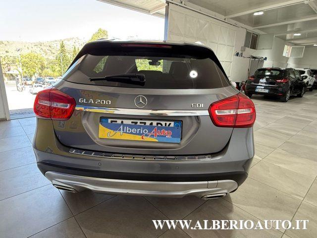 MERCEDES-BENZ GLA 200 CDI Automatic Executive