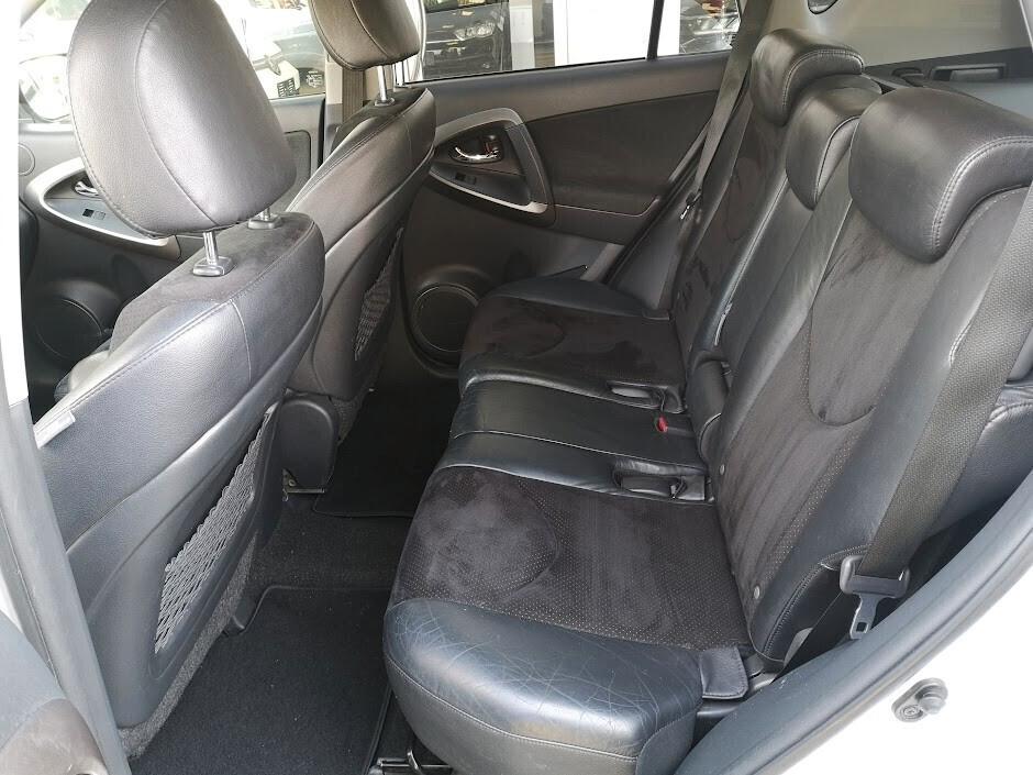 Toyota RAV 4 RAV4 Crossover 2.2 D-4D 150 CV DPF Exclusive