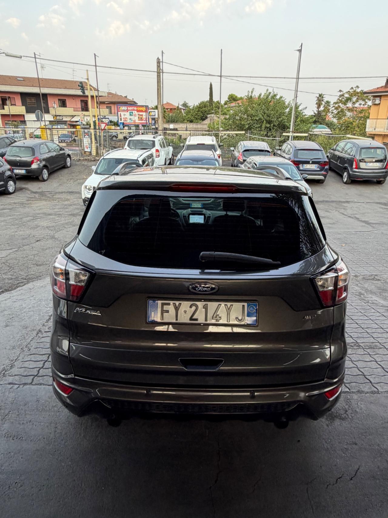 Ford Kuga 2.0 TDCI 150 CV S&S 4WD Powershift ST-Line