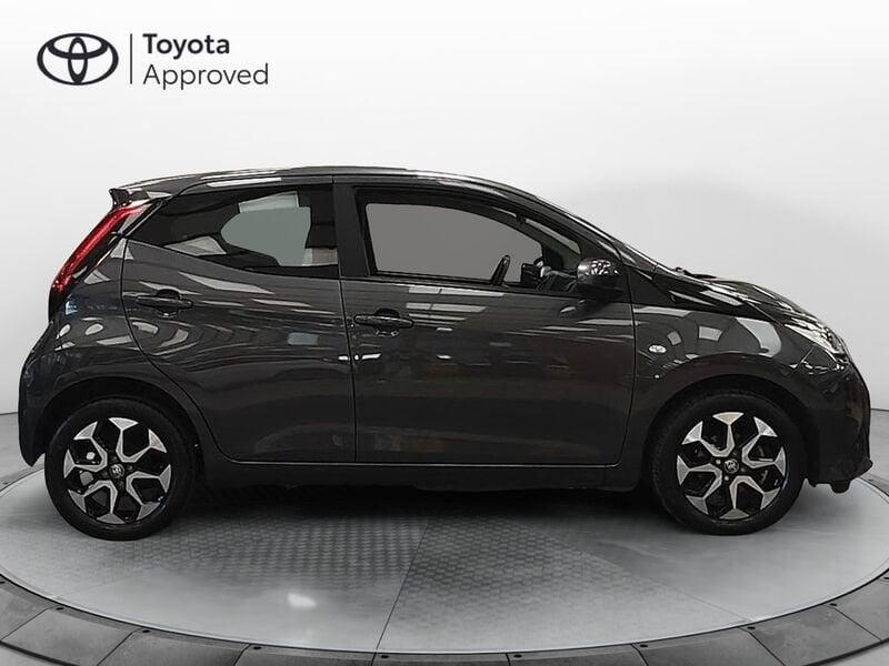 Toyota Aygo Connect 1.0 VVT-i 72 CV 5 porte x-fun