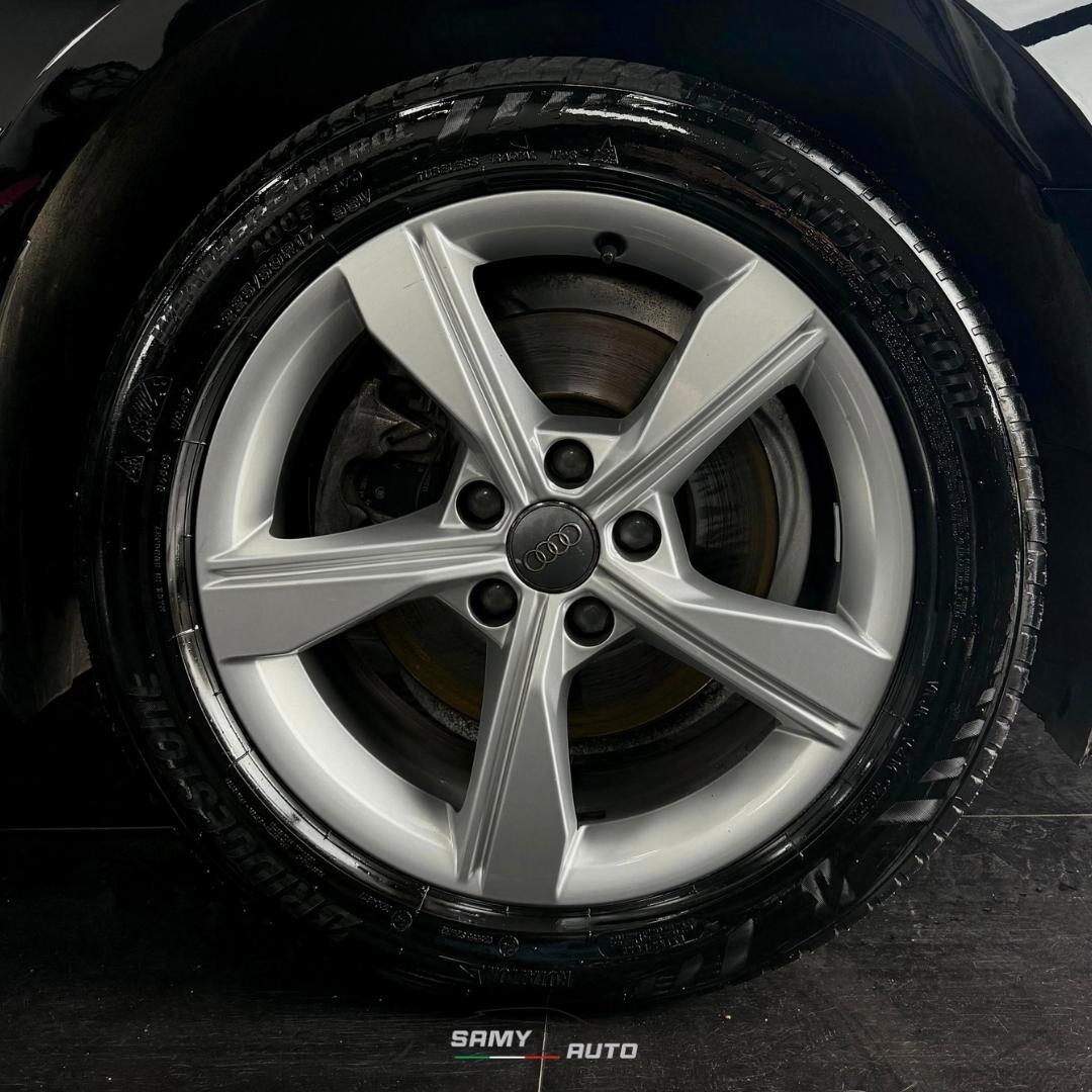 Audi A4 30 TDI S tronic S line edition