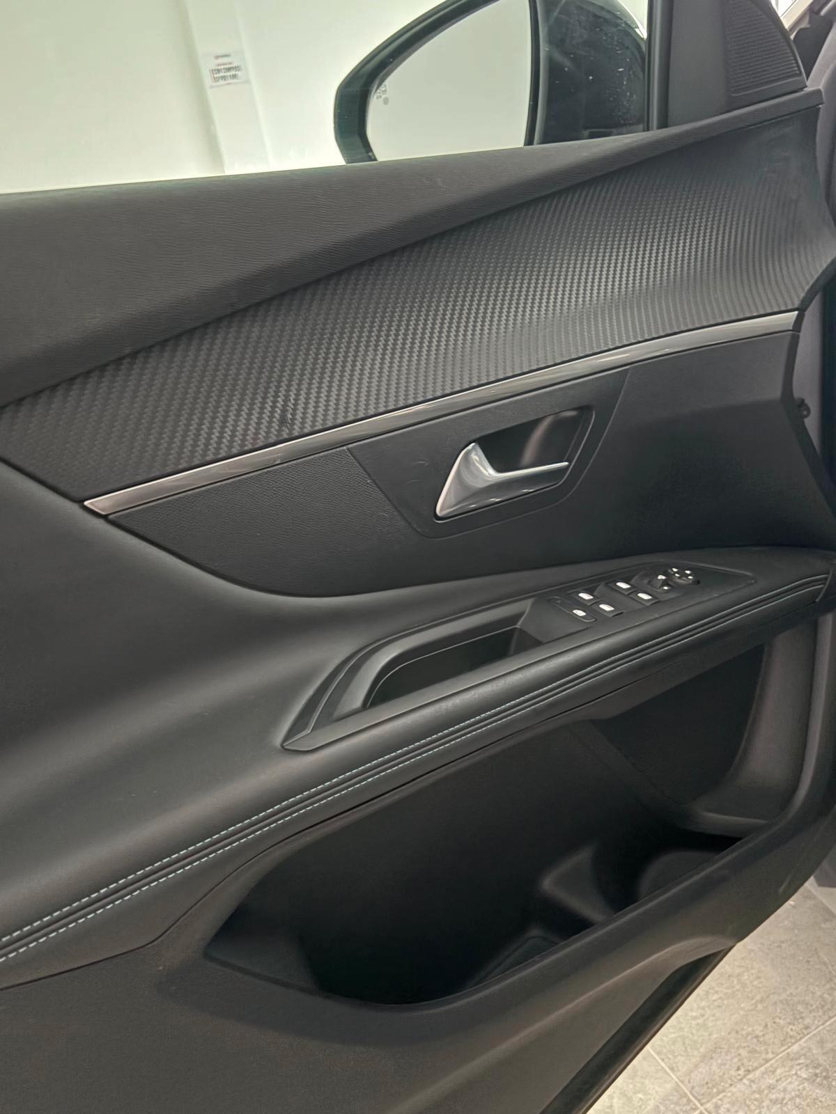 Peugeot 3008 BlueHDi 130 S&S Allure