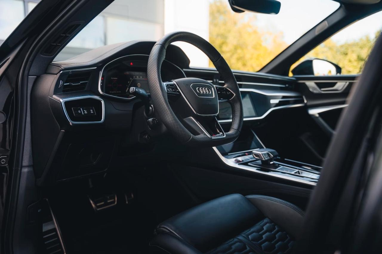 Audi A6 RS 6 Avant 4.0 TFSI V8 quattro tiptronic Performance