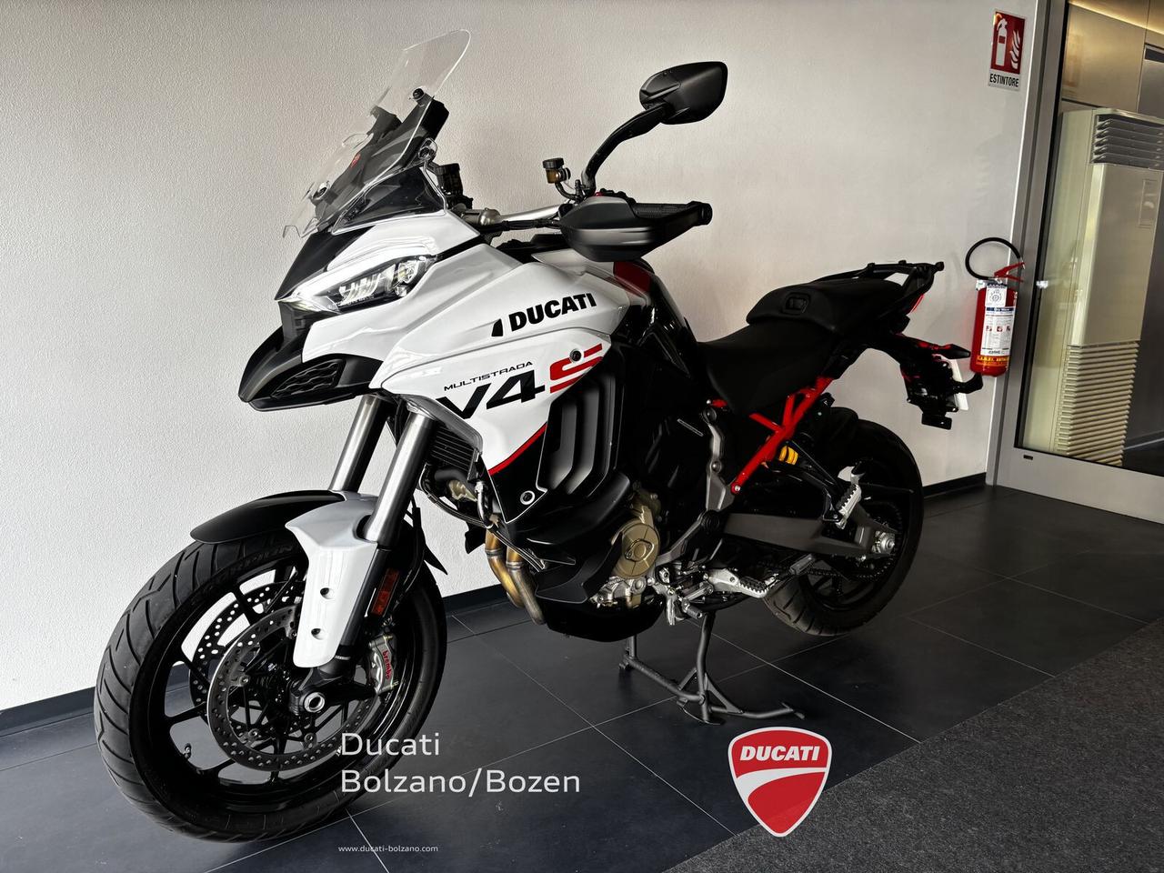 Ducati Multistrada V4s Performance