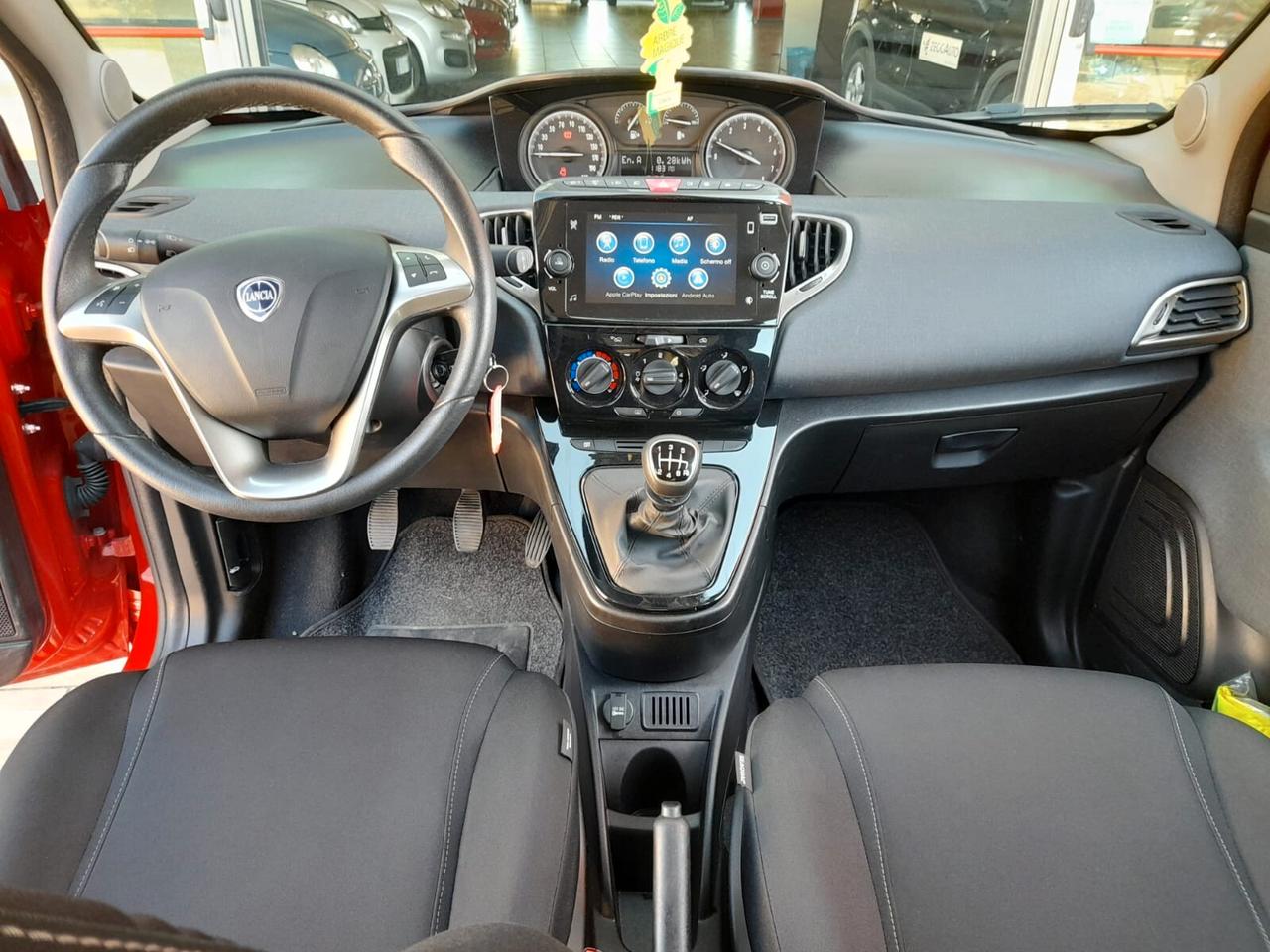 Lancia Ypsilon 1.0 FireFly 5 porte S&S Hybrid Ecochic Gold