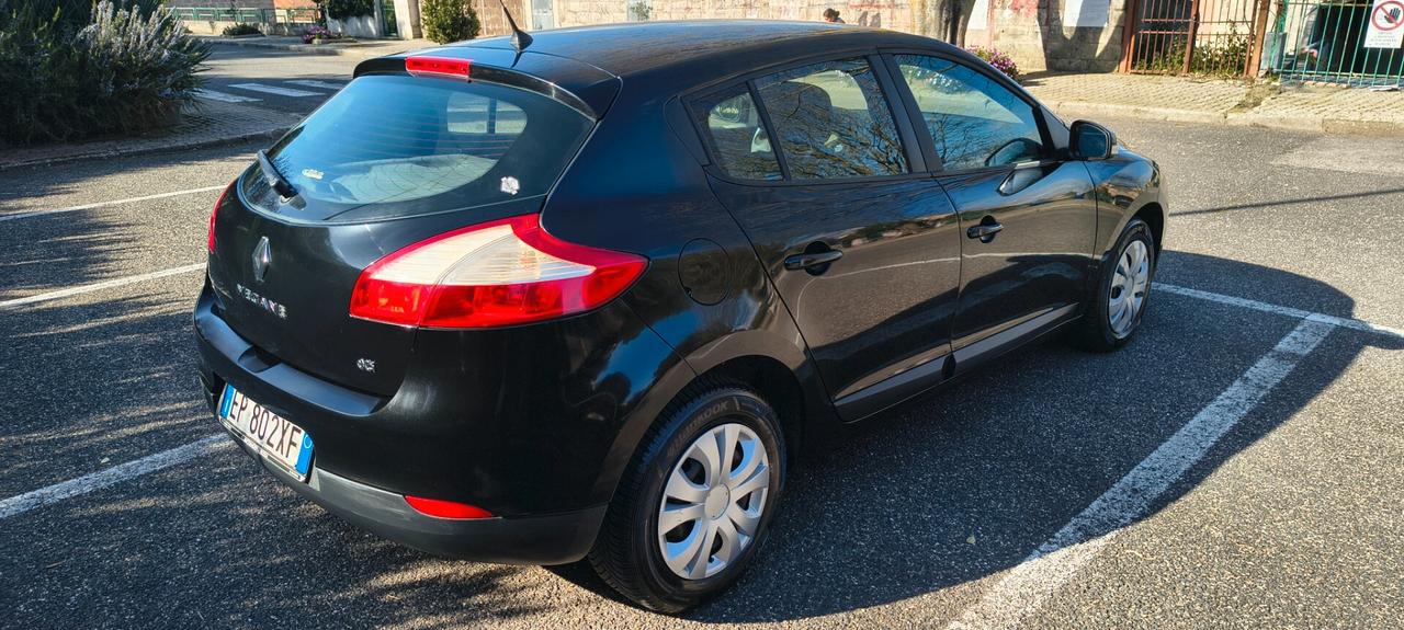 Renault Megane Mégane 1.5 dCi 110CV Wave