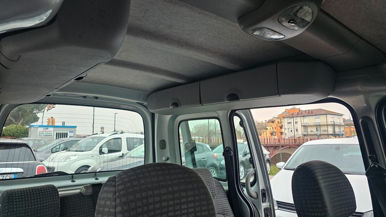 Renault Kangoo 1.6 16V 5p. BenzMetano Luxe