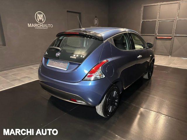 LANCIA Ypsilon 1.0 FireFly 5 porte S&S Hybrid Silver