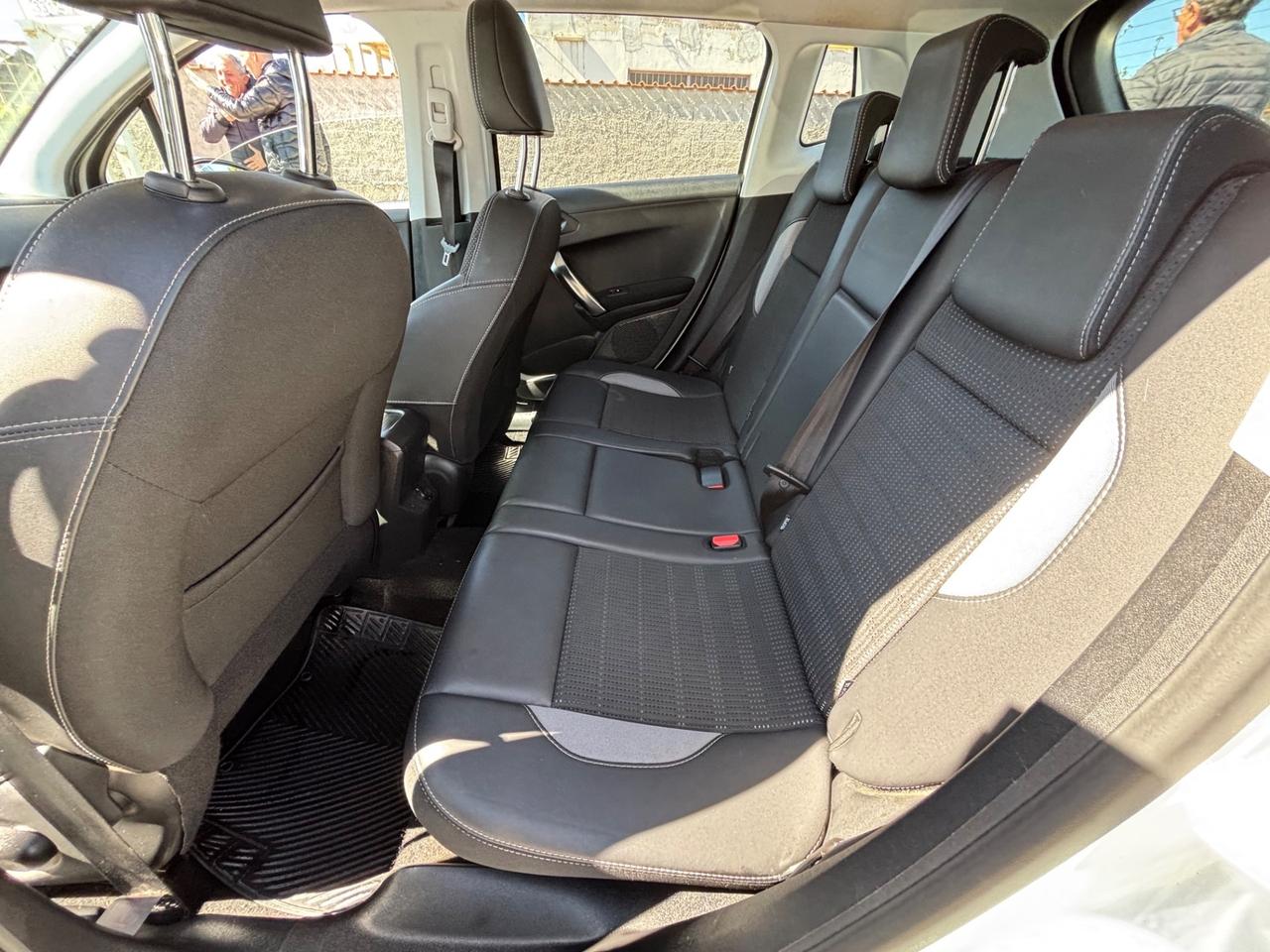 PEUGEOT 2008 1.6HDI 100CV ALLURE FULL NUOVISSIMA