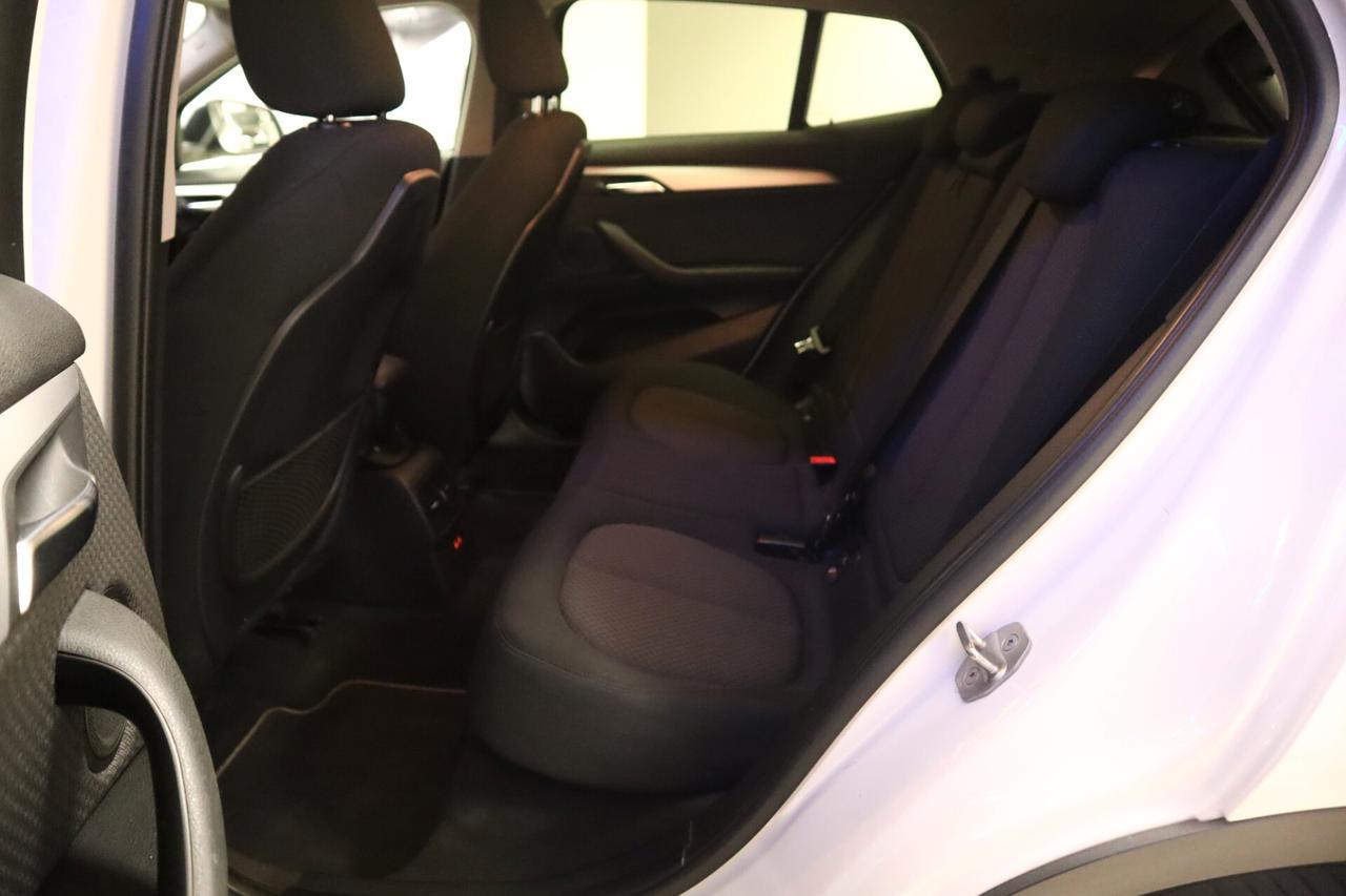 Bmw X2 sDrive18d Business-X