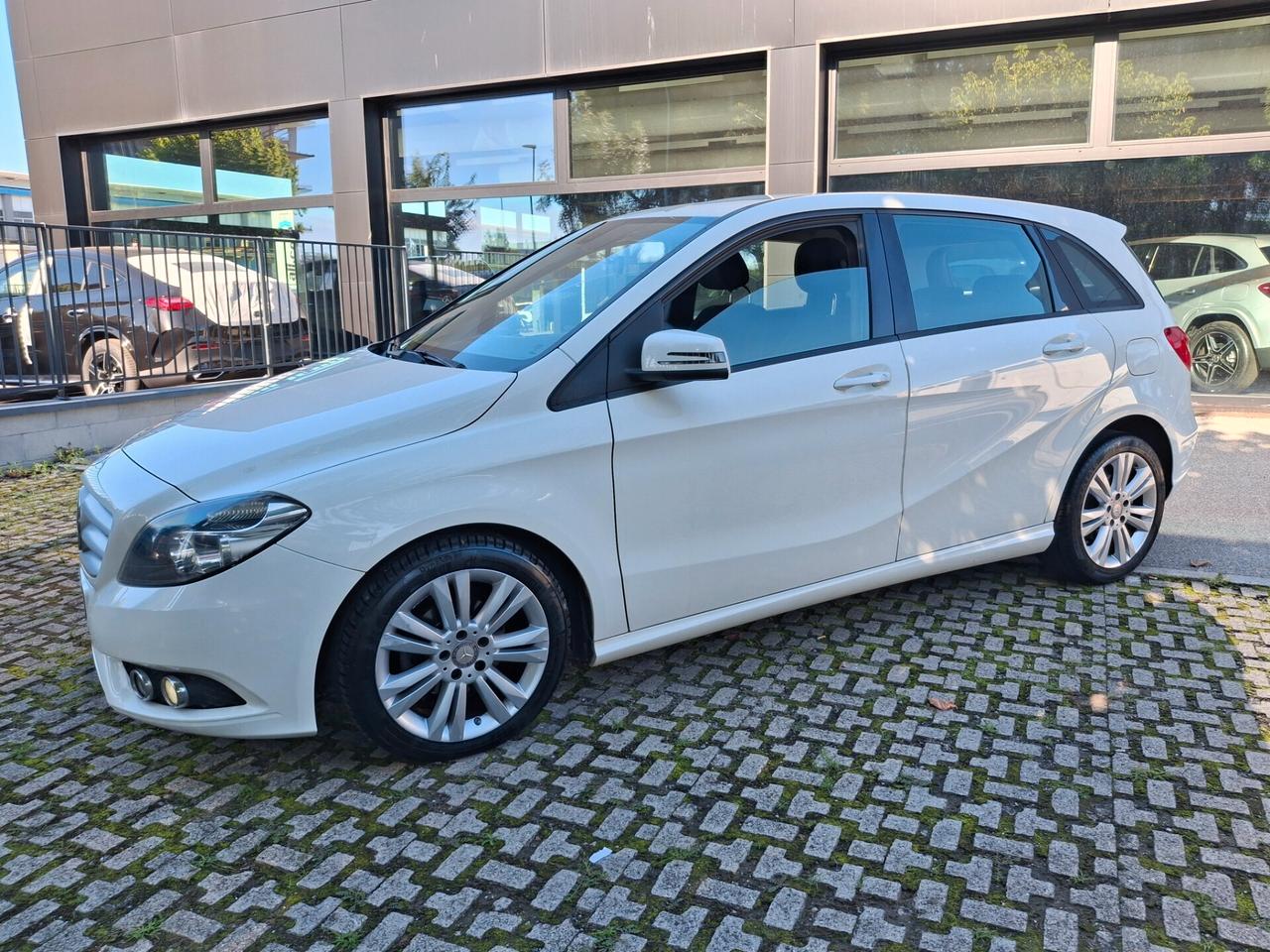 Mercedes-benz B 180 CDI Premium*100mila CHILOMETRI*