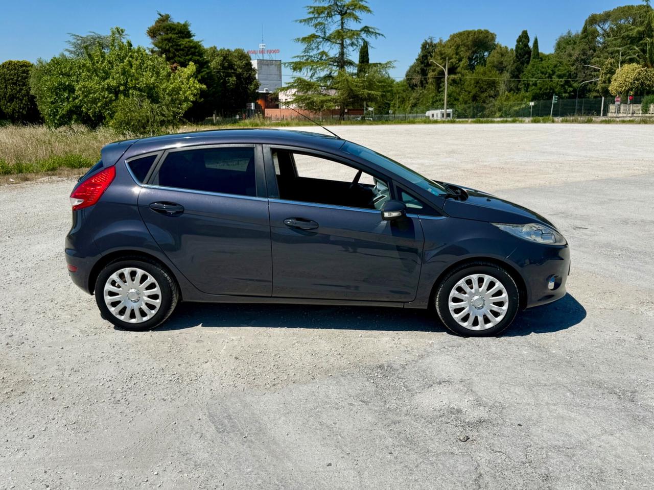 Ford Fiesta Titanium 1.2 Benzina Metano NEOPATENTATI