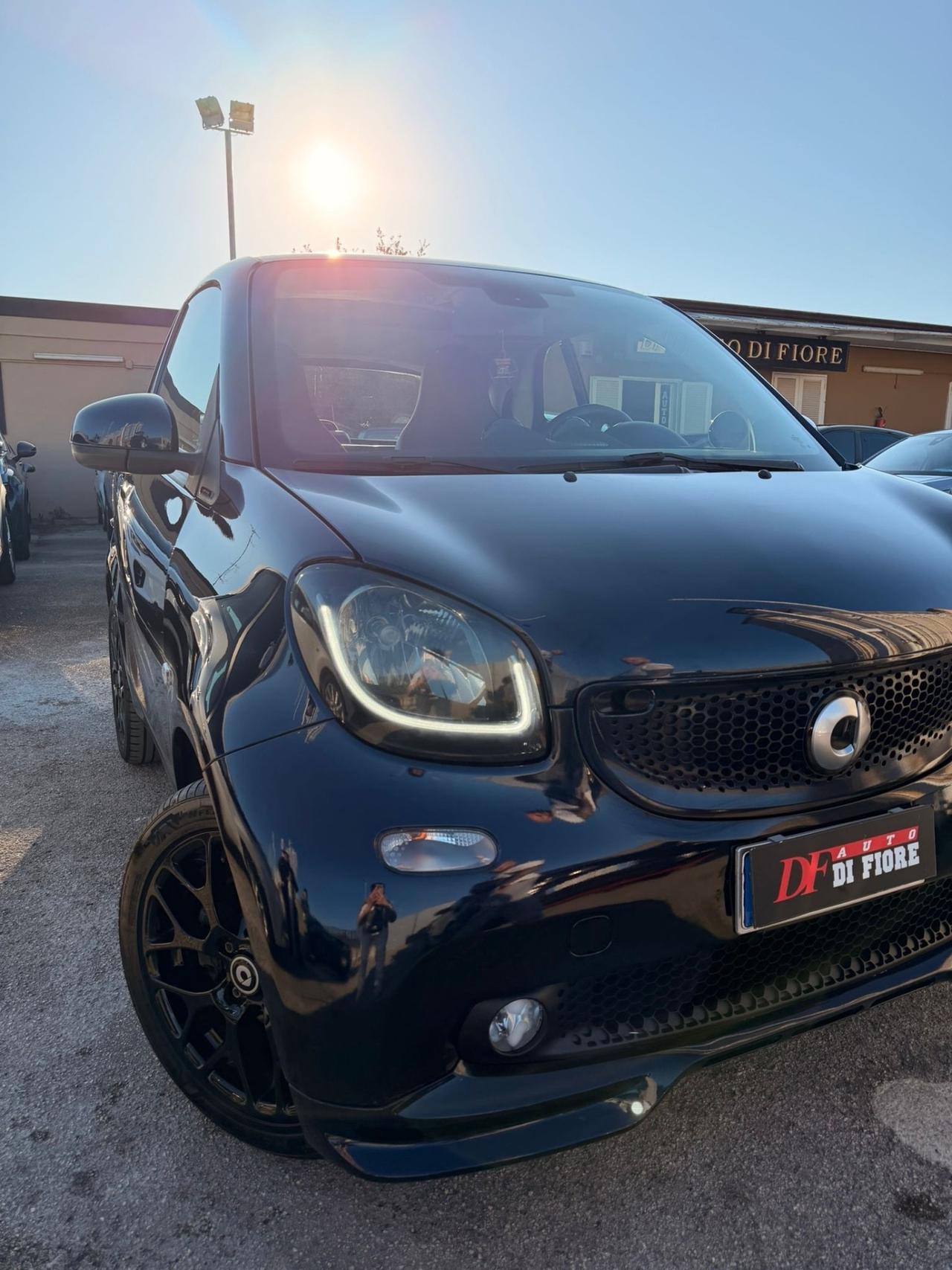 Smart ForTwo Parisblue Prime 1.0 71cv PACK BRABUS INTROVABILE !!!