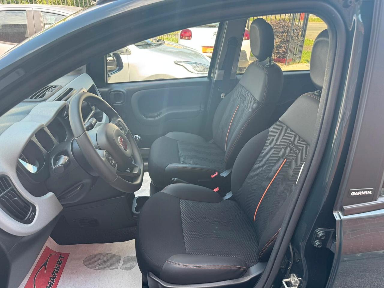 Fiat Panda 1.0 FireFly Cross Hybrid Garmin