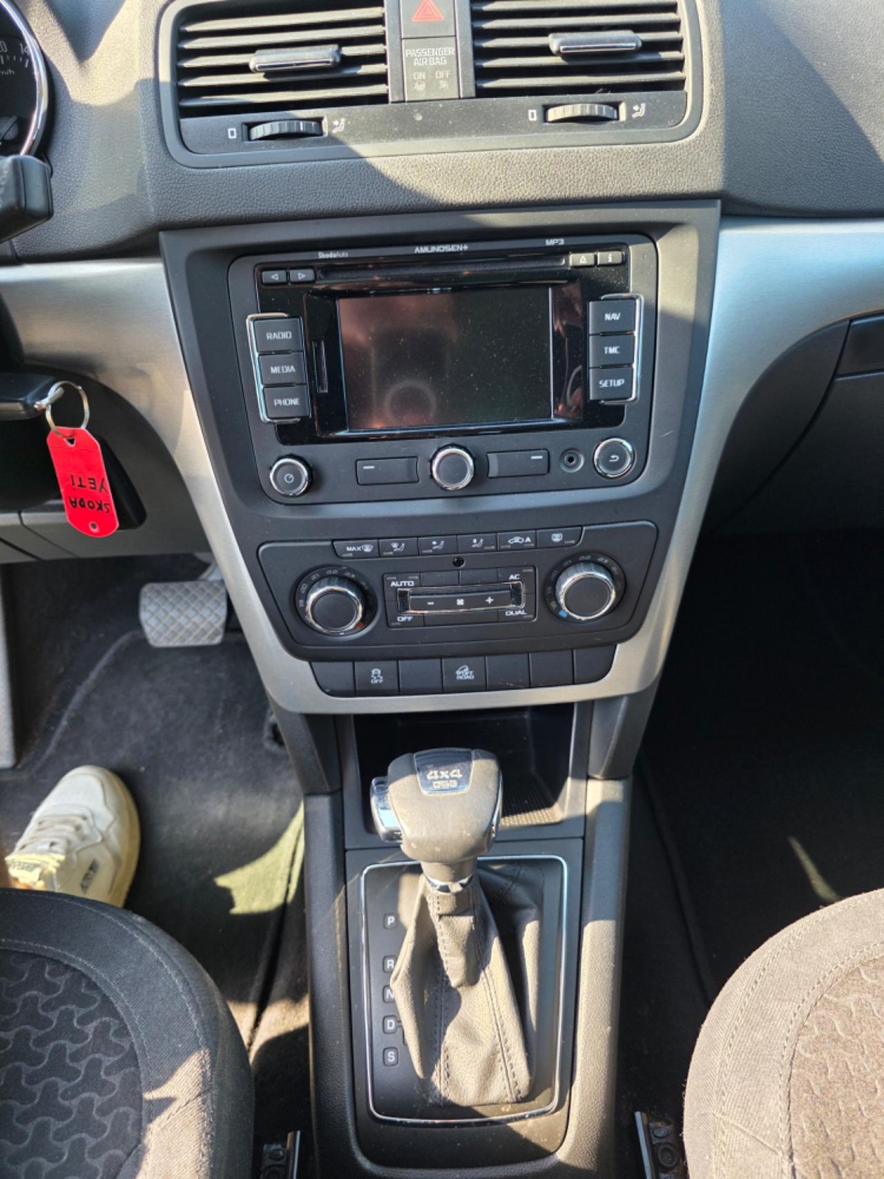 Skoda Yeti 2.0 TDI CR 140CV DSG 4x4 Elegance