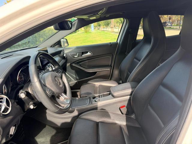 MERCEDES-BENZ GLA 200 d Automatic 4Matic Premium