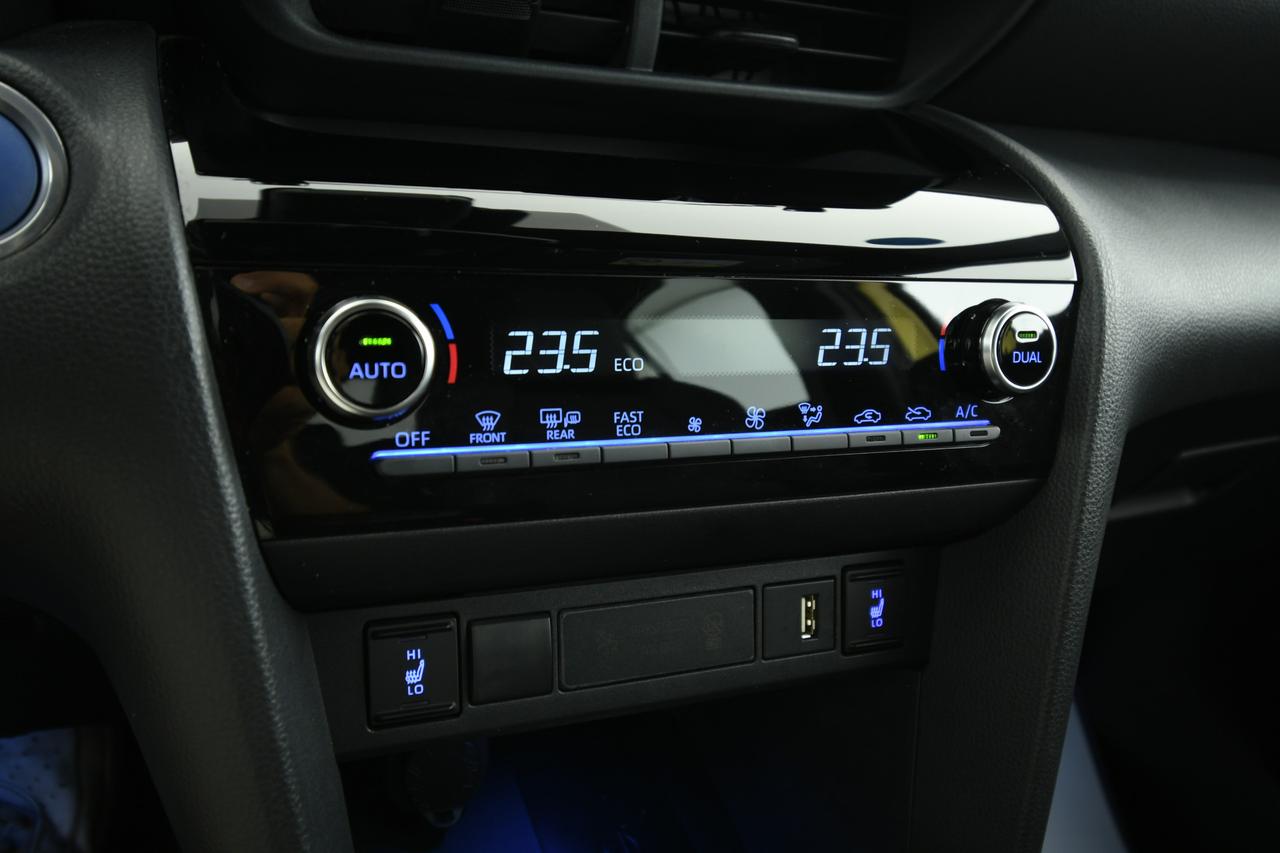 TOYOTA Yaris Cross 1.5h Premiere fwd 116cv e-cvt NEOPATENTATI+CAMERA 36O°+HEAD UP