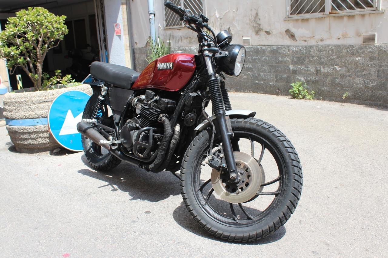 Yamaha XJ 550 4V8