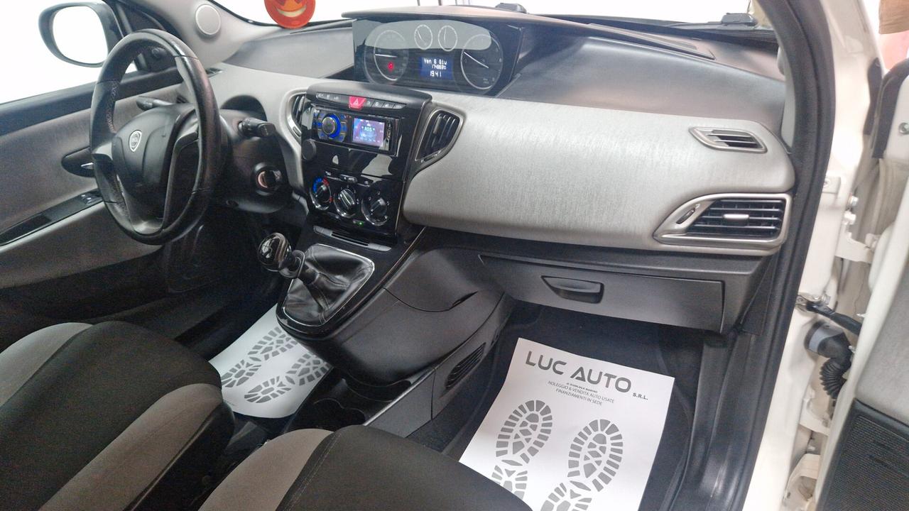 Lancia Ypsilon 1.2 69 CV 5 porte S&S Gold