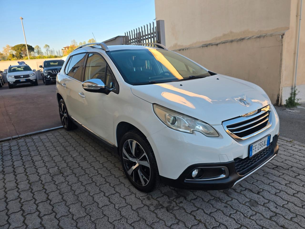 Peugeot 2008 BlueHDi 100 Allure