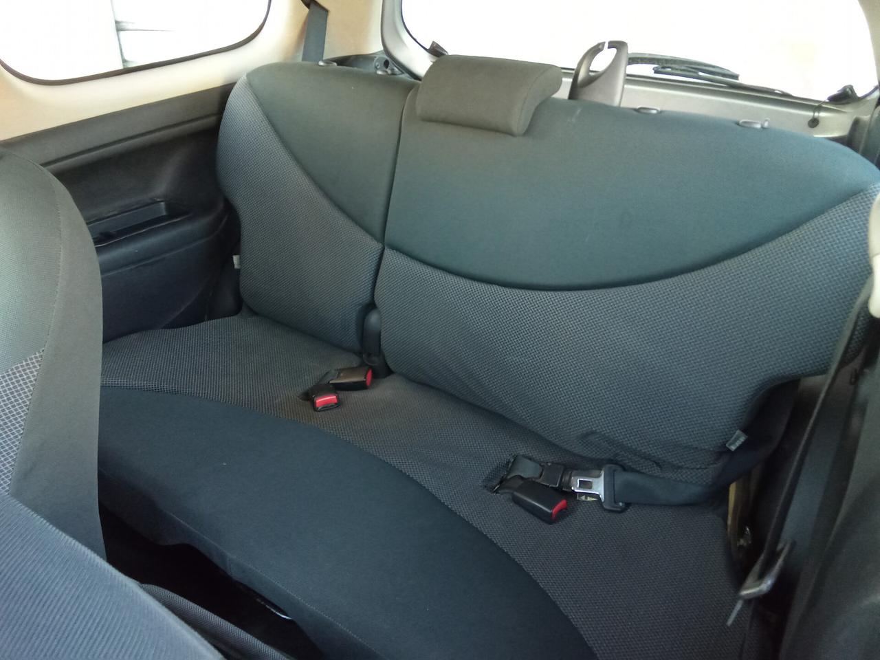 Toyota Yaris 1.0i 16V cat 3 porte Sol