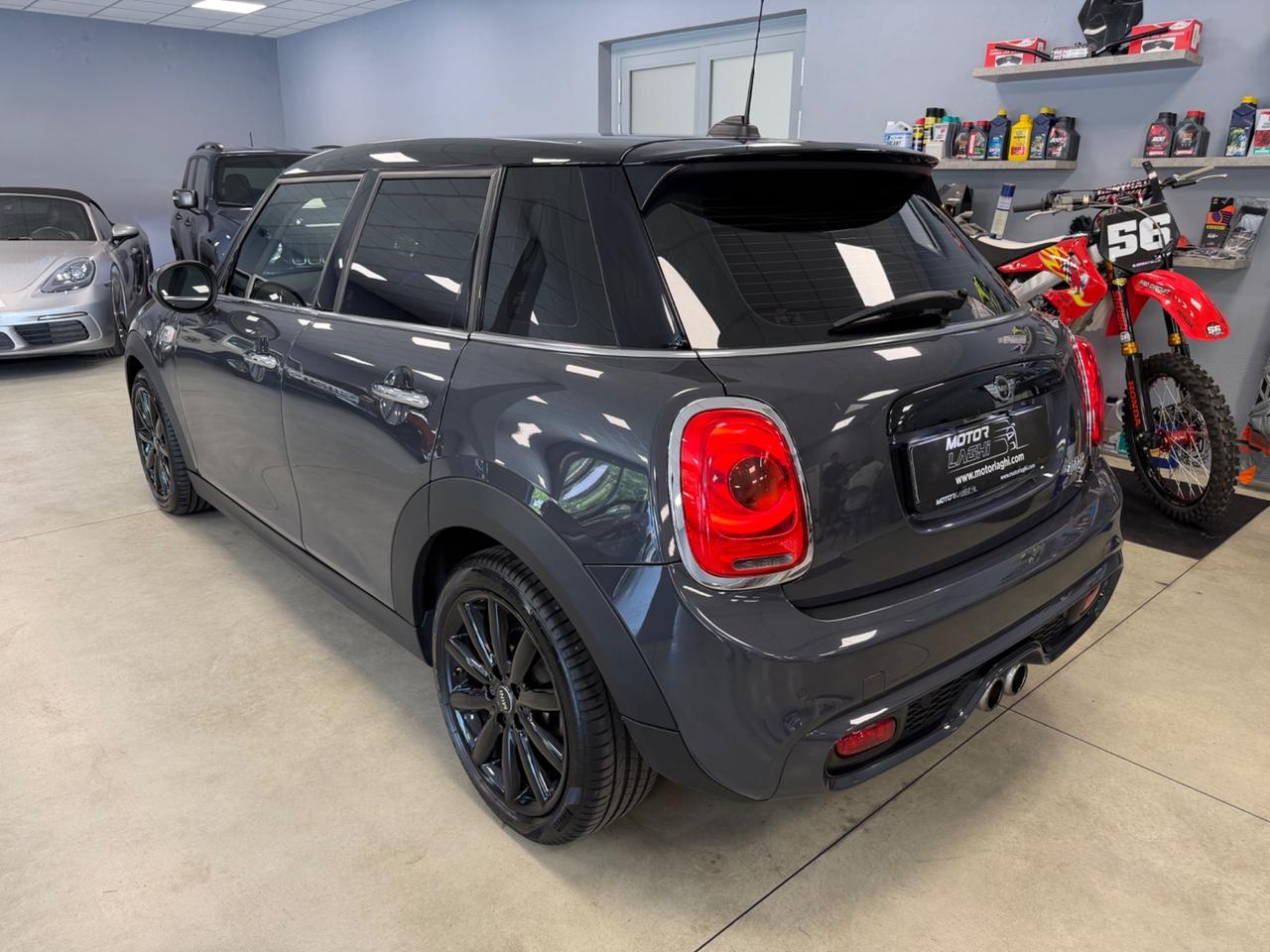 Mini 2.0 Cooper SD aut. Hype 5 porte