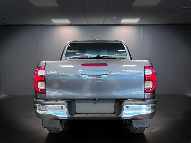 TOYOTA Hilux 2.4 D-4D A/T 4WD 4 porte Double Cab Executive