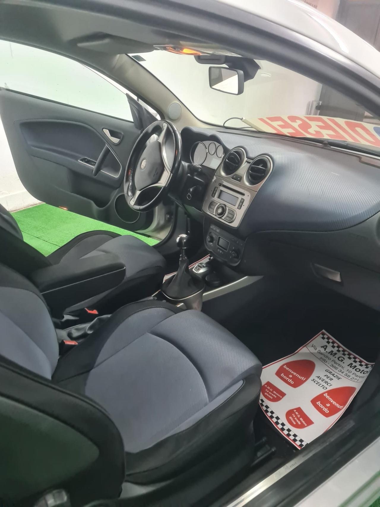 Alfa Romeo MiTo 1.6 JTDm 16V Distinctive Sport Pack