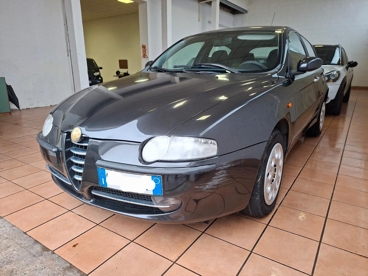 Alfa Romeo 147 5p 1.9 jtd Distinctive 115cv, adatta a neop.