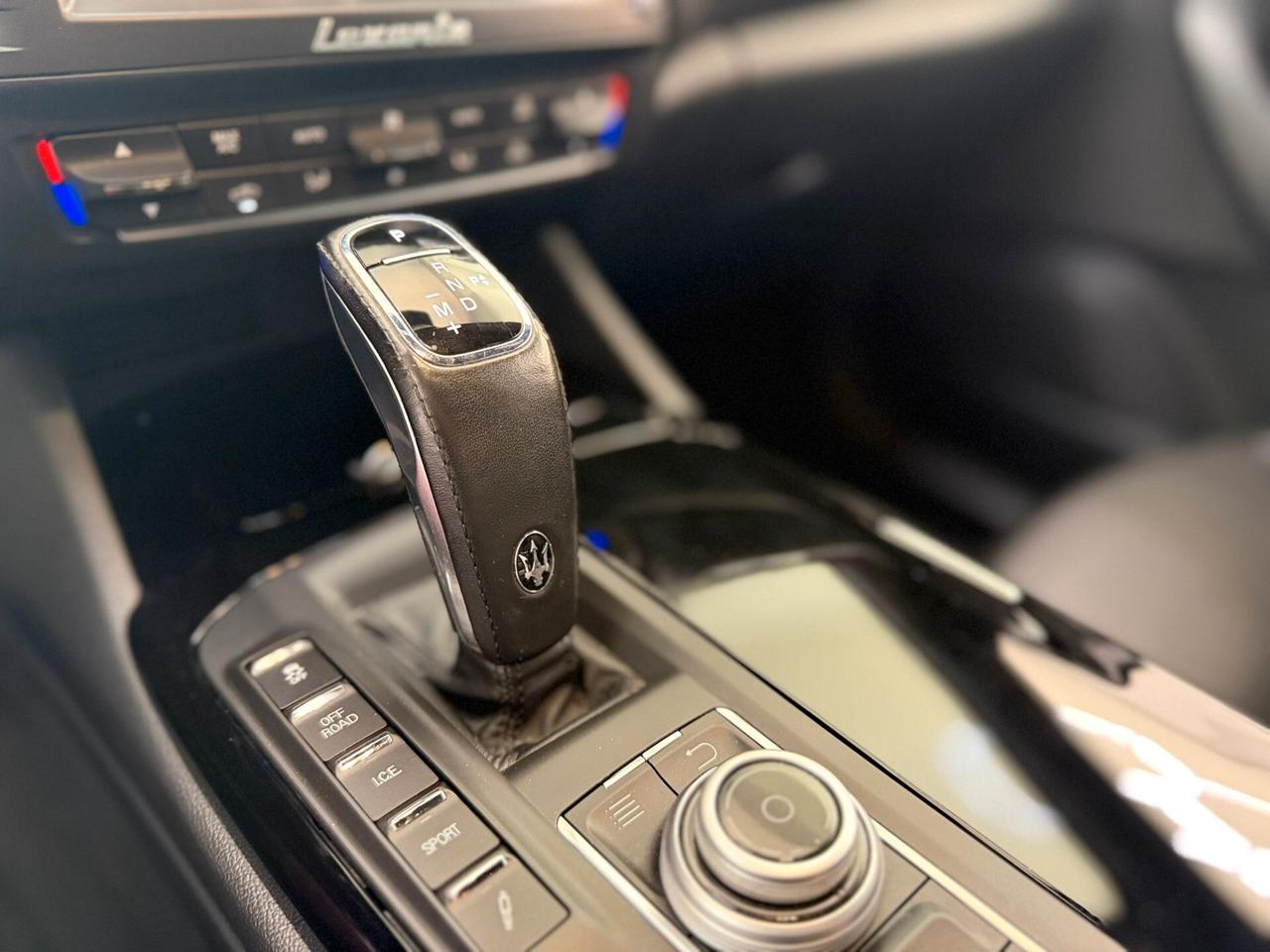Maserati Levante V6 Diesel AWD 250cv Nerissimo Edition