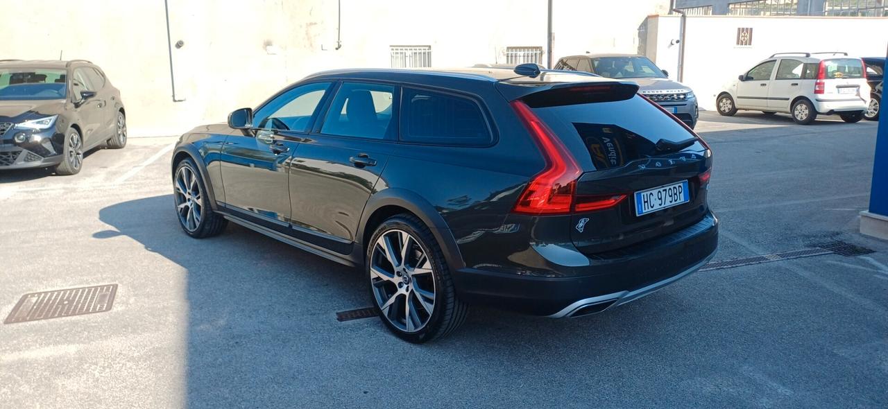 Volvo V90 Cross Country D4 AWD Geartronic Ocean Race