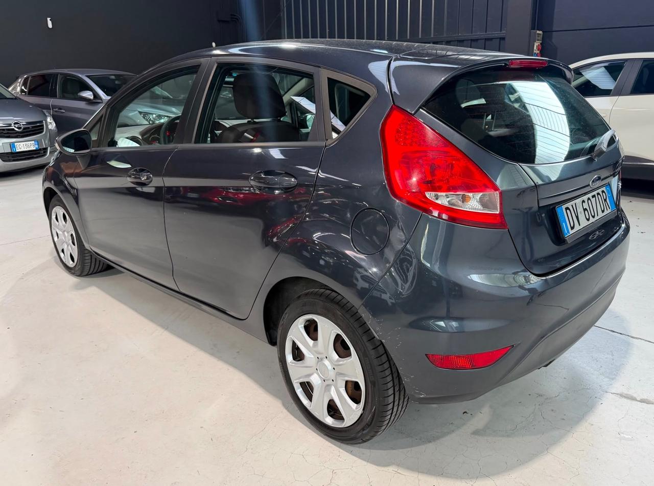 Ford Fiesta Benzina Neopatentati Pneumatici Nuovi