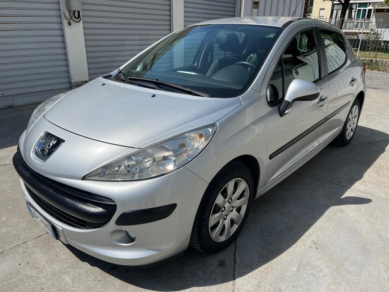 Peugeot 207 1.4 VTi 95CV 5p. XS