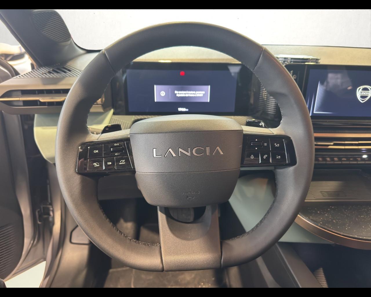 LANCIA Nuova Ypsilon Ibrida My24 Nuova Ypsilon 1.2 100cv Ibrida