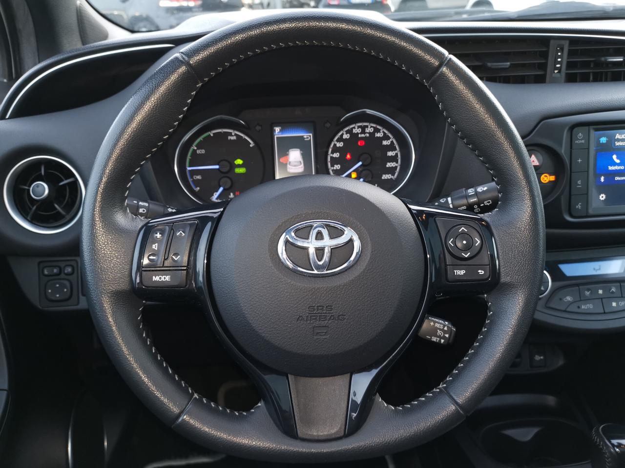 Toyota Yaris 1.5 Hybrid 5 porte Cool