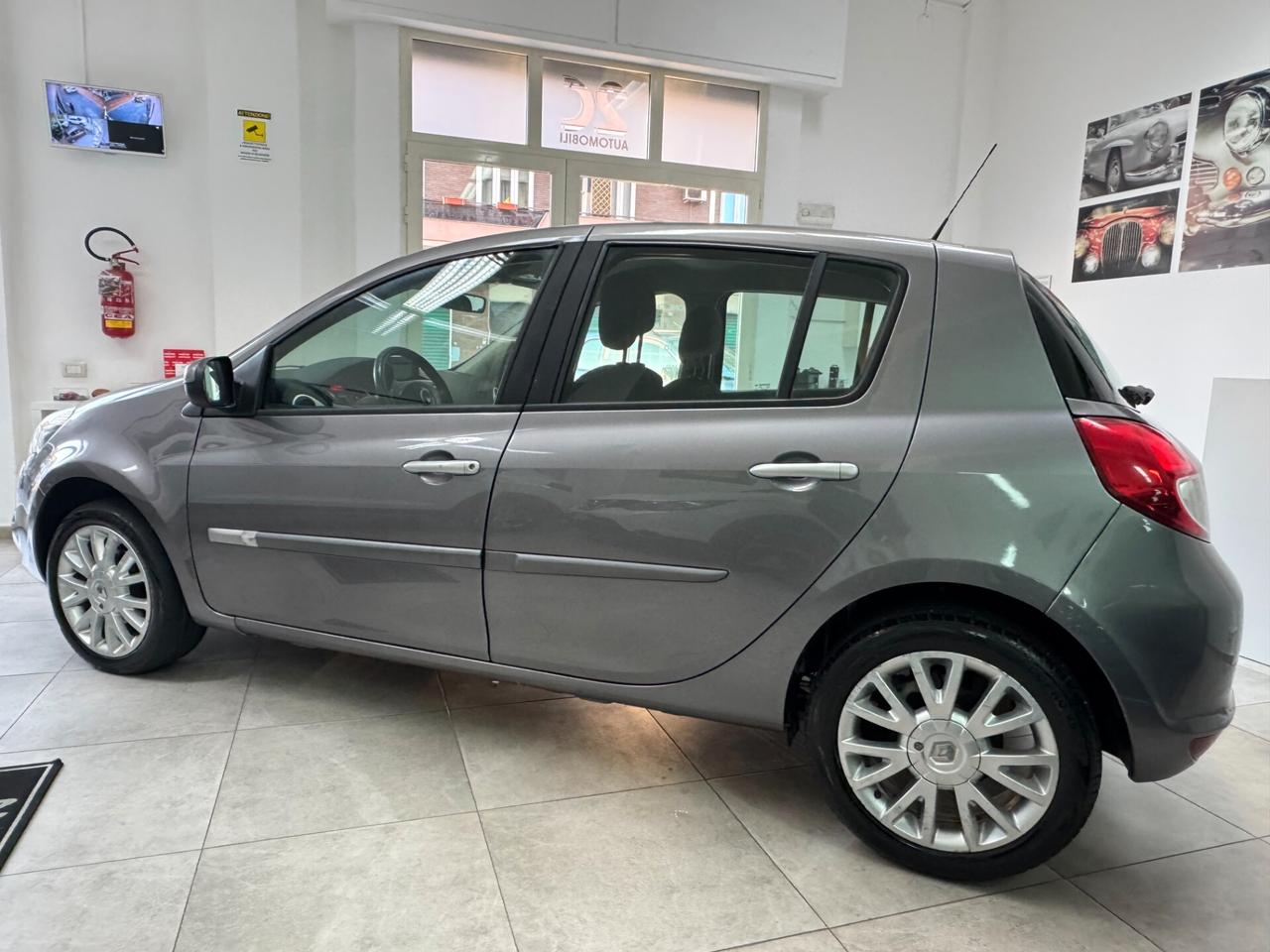 Renault Clio 1.5 dCi 75CV 5 porte / DIESEL / NEOPATENTATI /