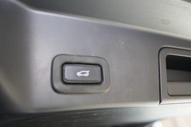LAND ROVER Range Rover Evoque 2.0D I4-L.Flw 150 CV AWD Auto SE