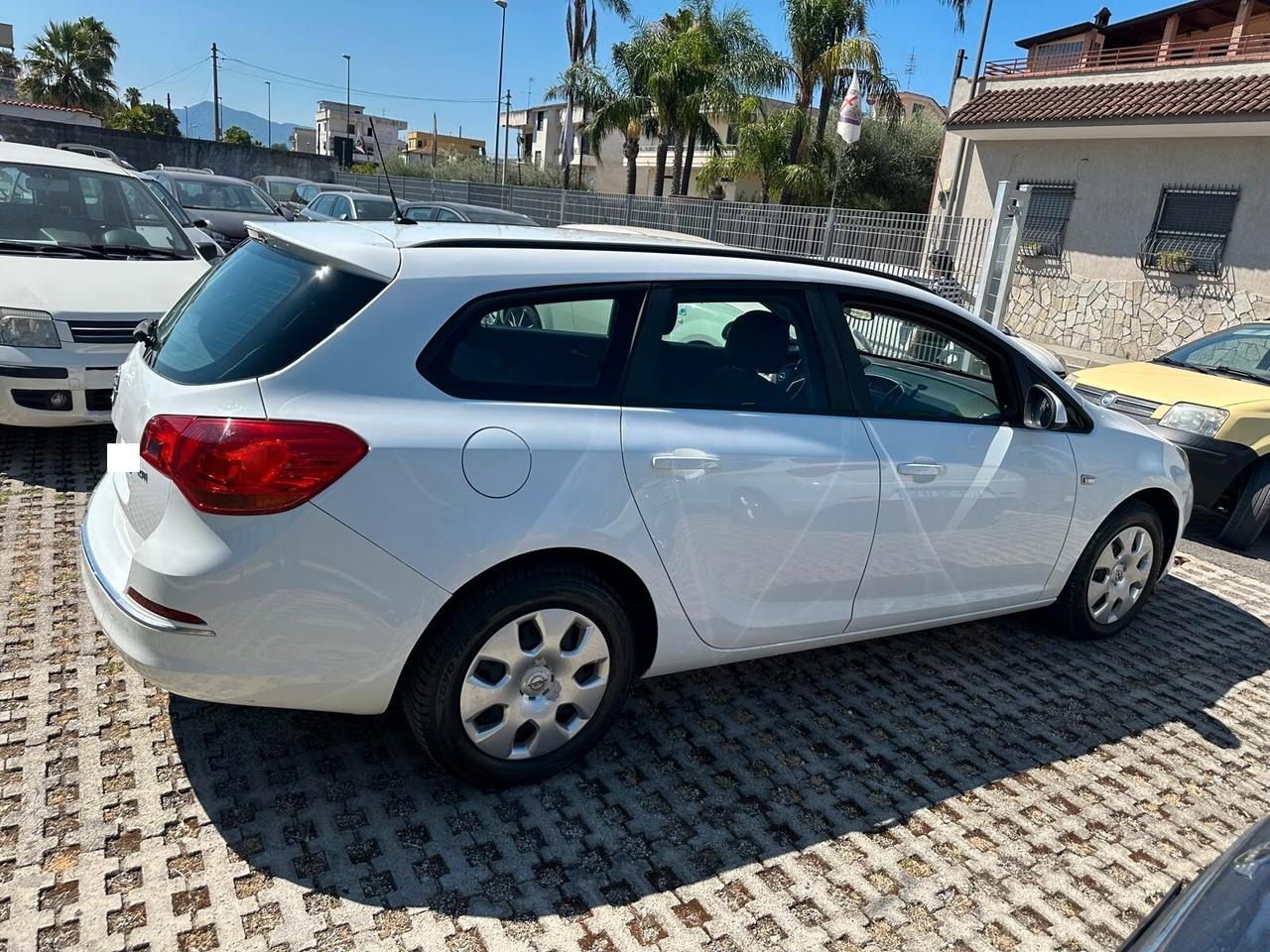 Opel Astra 1.7 CDTI 110CV EcoFLEX S&S Sports Tourer Elect. Fleet-09/2013