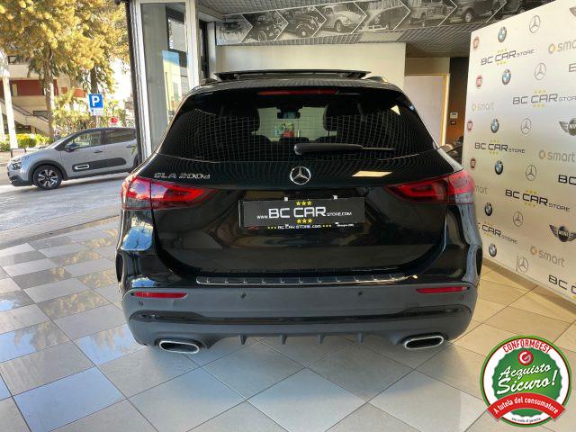 MERCEDES-BENZ GLA 200 d Auto Premium AMG *TETTO*NIGHT