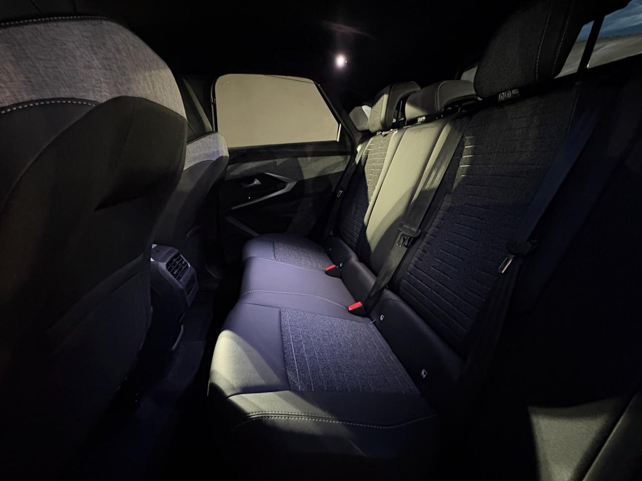 NEW Peugeot 3008 Hybrid 145 e-DCS6 ALLURE PACK