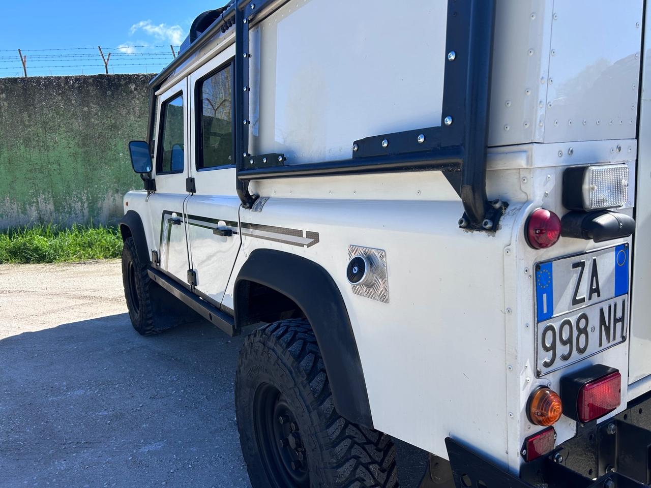 Land Rover Defender Fuoristrada