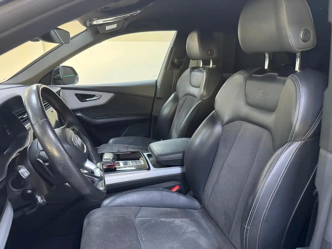 Audi Q8 45 TDI quattro tiptronic