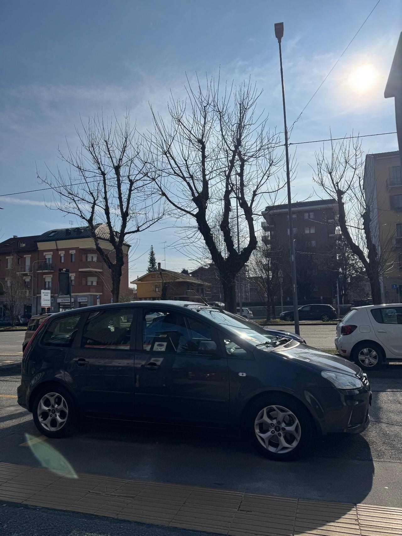 Ford C-Max 2.0 145 cv GPL di casa Titanium