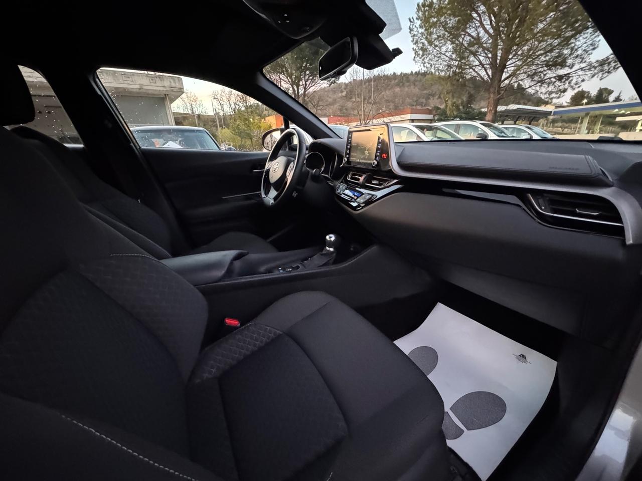 Toyota C-HR 1.8 Hybrid 122Cv E-CVT Business