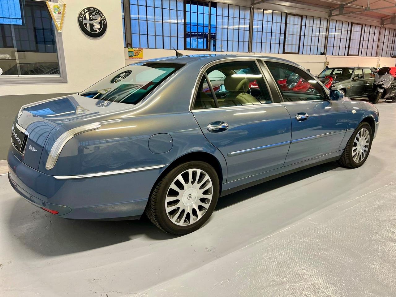 Lancia Thesis 2.0 turbo 20V Executive