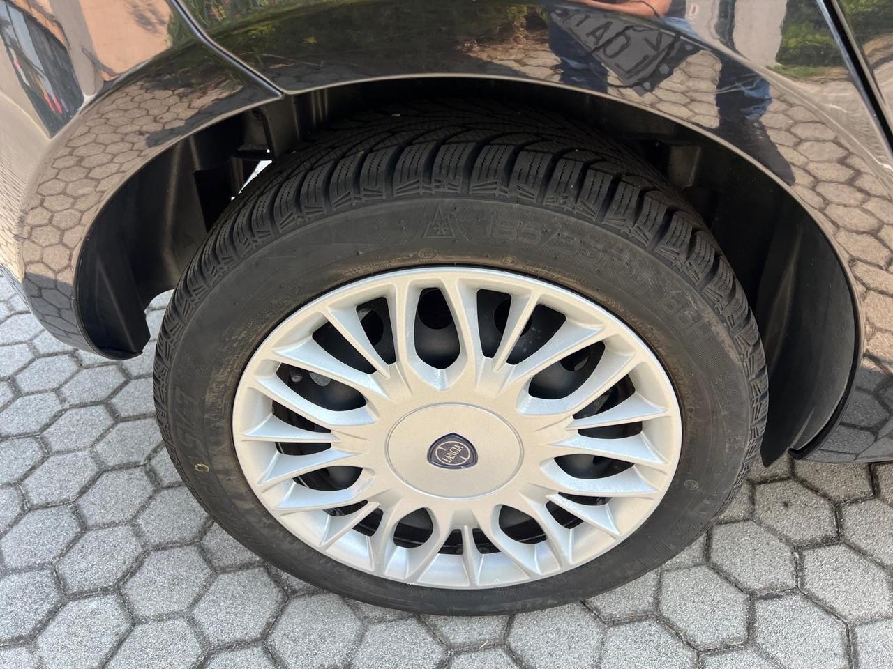 Lancia Ypsilon 1.2 69 CV 5 porte GPL Ecochic Unyca